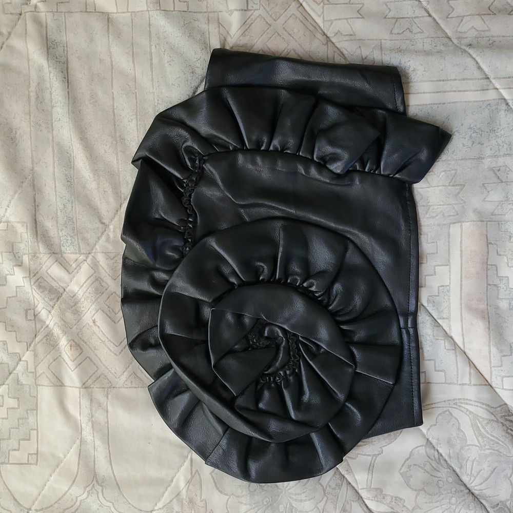 Faux Leather Ruffled ROSETTE Strapless Top - Picture 3 of 8